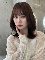 アイヴィー(IVY)&nbsp;ボルドーレッド くびれヘア 顔まわりカット【肥田亜沙美】