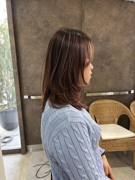 アオ(AO) ほんのりピンクカラーのハイライト