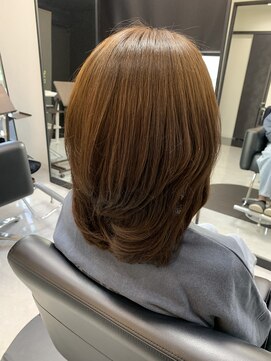 ルシック(LE CHIC) ミディアムスタイル/髪質改善/透明感カラー/ミディアムレイヤー