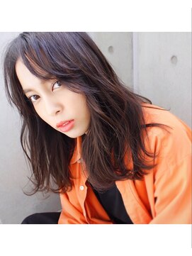 バルバオ サロンドベレーザ 大須(BALBAO salon de belleza) 『外ハネカジュアル』セミロング