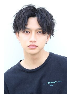 ザ サードヘアー 柏(THE 3rd HAIR) センターパート　ツイストミックスパーマ