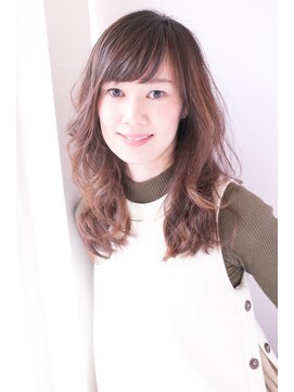 エイチバイシオミエイチ 神戸三宮(H by shiomi H) 【shiomi H】大人可愛い上品フェミニンロング