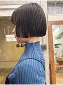 ミニボブあご上ボブ前上がりボブショート切りっぱなし黒髪