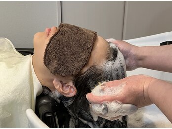 トレゾア(Tresor)の写真/繰り返すヘアカラーで傷む…残留薬剤を落とす髪質改善