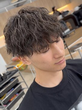 ラヴィズム 小新店(LUVISM) ツイストスパイラルパーマ波巻きシャドウ毛流れパーマ刈り上げ