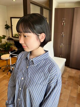 耳掛けショートボブ