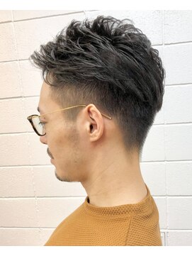 大人メンズヘア/刈り上げショート