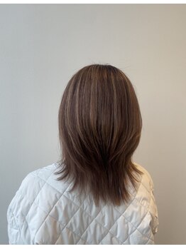 ジュール くずは駅前(Jour)の写真/自然に、上品に。″隠す″だけじゃない大人のグレイカラー。