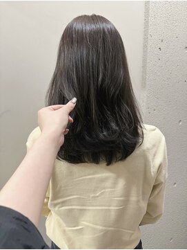 ヌークバイラヴェスト 四日市(neuk by lovest) 〔mirisa〕うごきのあるロングスタイル レイヤーカット