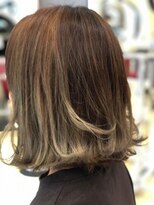 ミーティア バイ クアトロ(Meteor By QUATRO)&nbsp;【QUATRO戸塚立場】外ハネ外国人風カラー