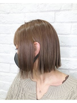 ループ(LOOP) 前下がりミニボブ+ハイミルクティー