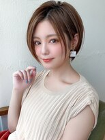 大人かわいいひし形シルエット ショコラグレージュ 外ハネ 小顔