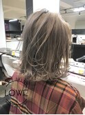 【LOWE能瀬】ラフベージュカラー 外ハネボブ ことりベージュ