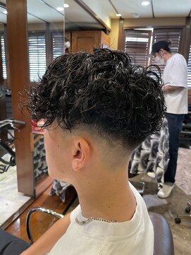 リットジェンツ 千葉(Lit Gents) ミドルフェード×スペインカールパーマ