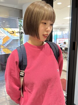 ラミエバイメルト 下北沢(lamie by melt) オリーブベージュ切りっぱなしボブショートボブブリーチ/村上