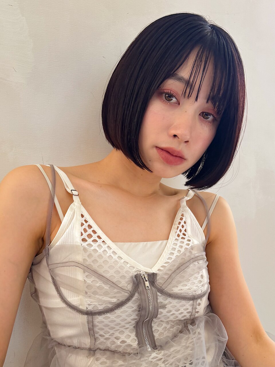 ピンクベージュで作る艶ボブ/表参道/原宿