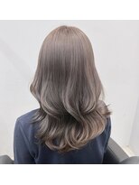 クム(kumu)&nbsp;レイヤーカット/ くびれ巻き/顔周りカット/栄/名古屋/シースルー