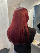 ティティアンバイイザ(titian by IZA) 〇バーガンディチェリーレッド艶髪カラーレイヤーカット