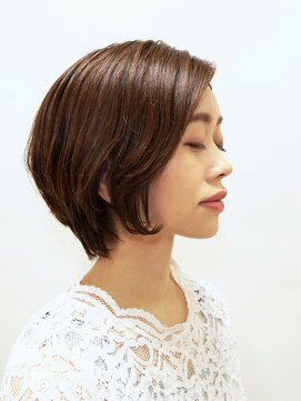 ララ(LALA) ショートボブでイメチェン！