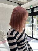 ピンクベージュ