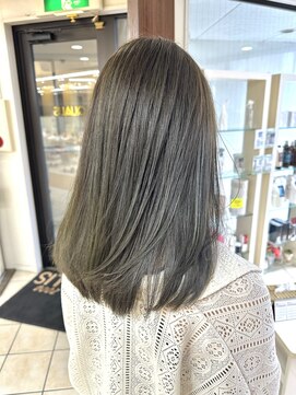 クオリス 上板橋店(QUALIS) 20代30代40代髪質改善カラーアッシュベージュ艶感ストレート