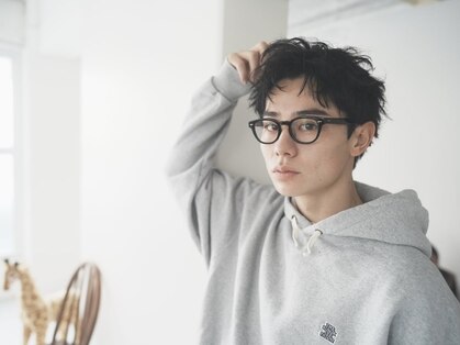 ケンジオム(KENJE HOMME)の写真
