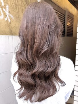 チョビー(Chobii) 表参道 コテ巻き風パーマ ブルーブラック 美髪のススメ 韓国風