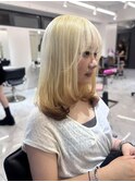 抜きっぱなしブロンド 裾カラー デザインカラー レイヤーカット