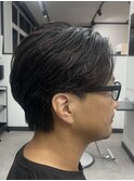 メンズセンターパート　襟足ありフェザーパーマ