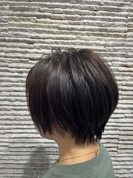 ビス リアン 川口店(Vis lien) 20代30代40代前下がりストレート小顔補正立体カット