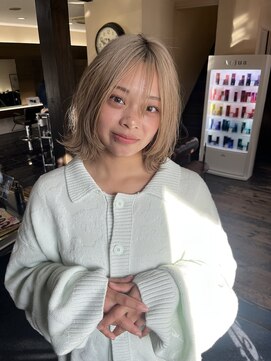 ログ 高松木太店(Log) ミルクティーベージュレイヤーボブ