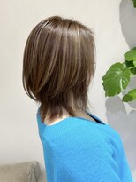 スリー(Three)&nbsp;【ハイライトグレージュ】