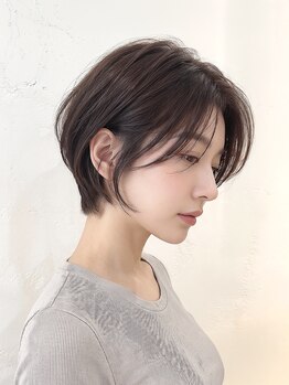 リーヴァ プラス(RIVA +)の写真/ショートの魅力を引き出すレイヤーと前髪カット。髪質改善で美髪へ導く♪