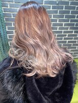 モレッティウィズリゴヘアー(Moretti with RIGO hair)&nbsp;外国人風ホワイトピンクヘア