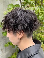 エリマ 調布(elima)&nbsp;スパイラルパーマツーブロックメンズマッシュメンズヘア