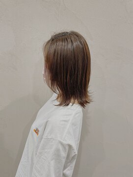 インビテーション 名古屋(invitation) シンプルな外ハネミディアム