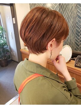 ロンドプロフィール 浦和(Lond profil) アプリコットオレンジ　耳掛けくびれショート