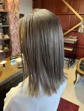 アトリエ バロッコ(atelier Barocco) 圧倒的ミルクティーグレージュ