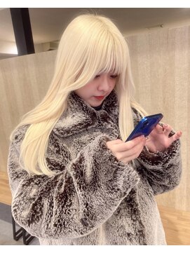 アール バイ ニーナ(R by NINA) 【'R Saya】ホワイトブロンド