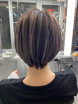 イキ 表参道(iki omotesando) モード/無造作ウェーブ/大人ガーリー[表参道駅]