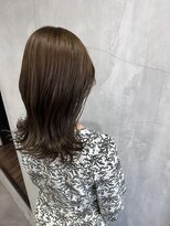 ティティ(TiTi)&nbsp;透明感！ヘルシーベージュカラー[TiTi_福田りの]