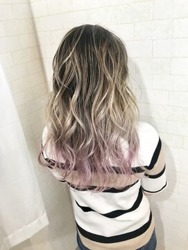 アルマフォー(Alma four) ハイライト×裾カラー