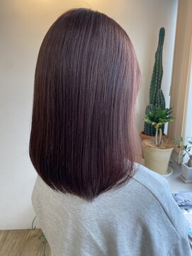 マグネット(O'magnet.) 暗めのピンクベージュカラー