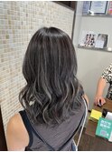 グレージュコントラストハイライト　白髪ぼかし　脱白髪染め