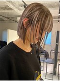 デザインカラーコントラストハイライト切りっぱなしボブ