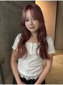 ピンクベージュ