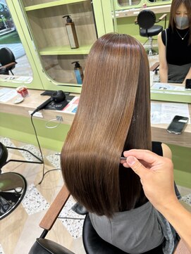 イオエ 西梅田(ioe) ブリーチなしカラー／髪質改善/ミルクティーベージュ/小顔へア