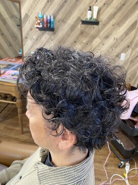 メンズスタイル　メンズパーマ　メンズカット　パーマスタイル