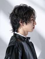 オーシャントーキョー(OCEAN TOKYO)&nbsp;【大人の色気】ミディアムセンターパート黒髪パーマウルフ