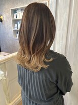 キャアリー(Caary)&nbsp;福山市Caary春デザインブリーチグラデーションWカラー20代30代